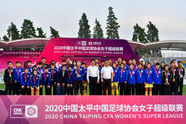 首节表现不佳，76人遭骑士逆袭落后17分